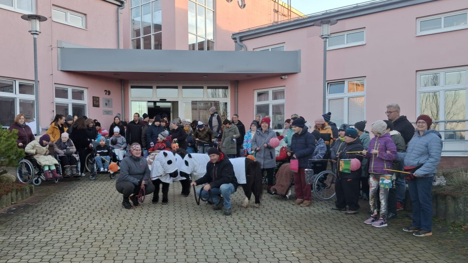 Fotka k článku   Lampionový průvod